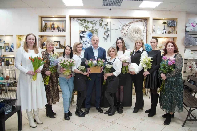 В Люберцах организовали для семей мобилизованных мастер-класс по флористике