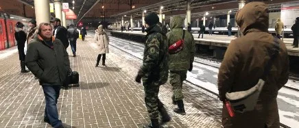 В Люберцах провели 240 профилактических бесед с жителями о травматизме на ж/д транспорте