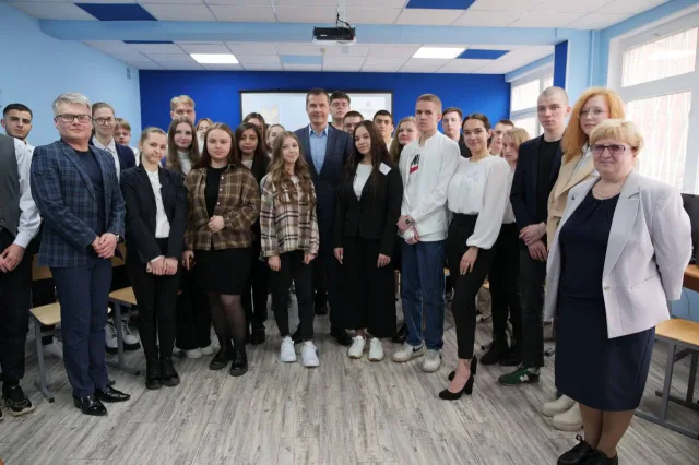 Владимир Волков обсудил со студентами техникума Люберец их инициативы и проекты