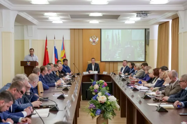 Владимир Волков провел оперативное совещание в Люберцах