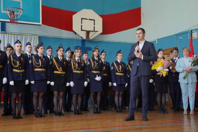 Владимир Волков пожелал кадетам удачи на выпускных и вступительных экзаменах