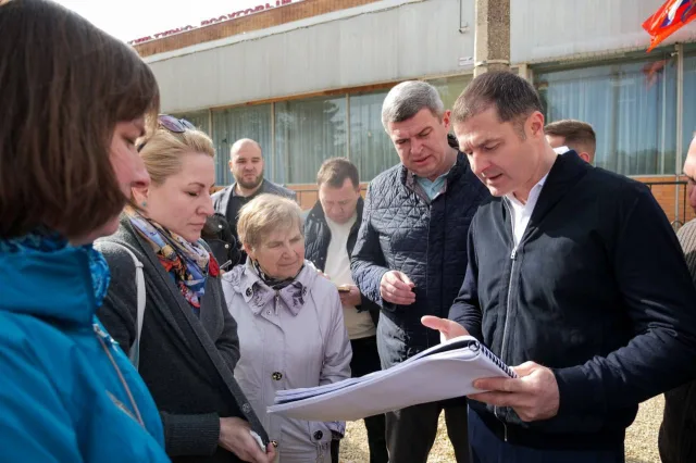 Владимир Волков обсудил с жителями проект благоустройства территории возле станции «Малаховка»