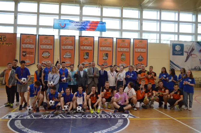 Команда мгеровцев Люберец заняла третье место в турнире по мини-футболу