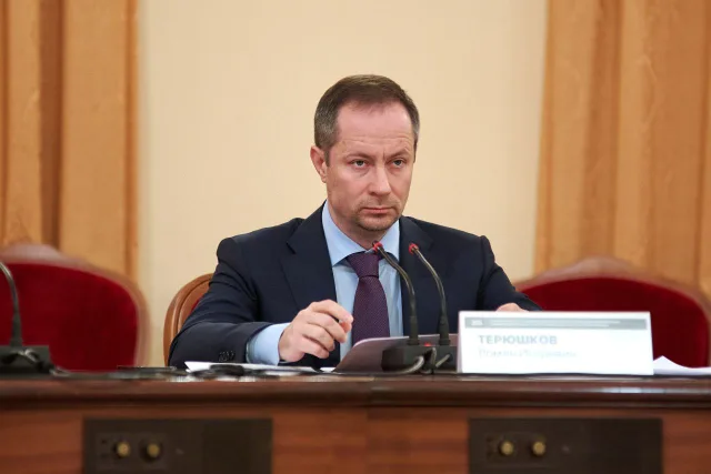 Госдума приняла закон о штрафах и уголовной ответственности для коллекторов