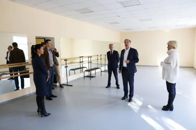 Владимир Ружицкий осмотрел помещения после ремонта хореографической школы Люберец