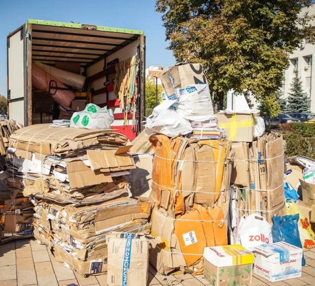 Жители Люберец могут принять участие в экологической акции по сбору макулатуры