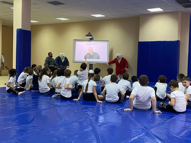 В Люберцах провели открытые уроки по самбо для школьников