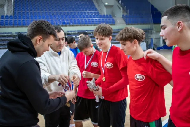 В Люберцах турнир по мини-футболу собрал более 100 человек