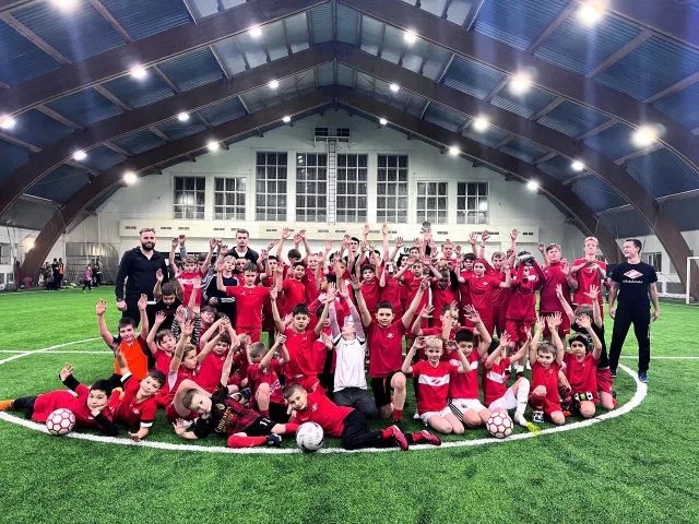 Спортсмены из футбольной школы «Спартак» Люберец провели тренировочные сборы