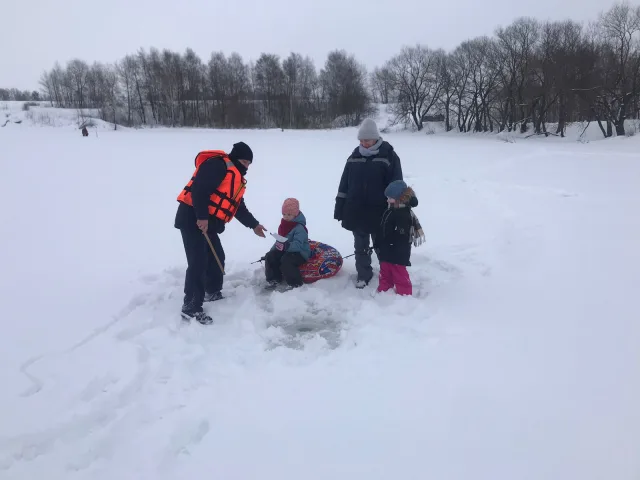 Рыбакам Люберец напомнили о соблюдении мер безопасности на льду