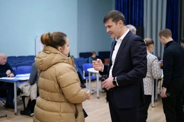 Владимир Волков провел встречу с жителями Люберец в формате выездной администрации
