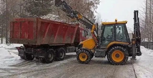 За неделю с дорог Люберец собрали и вывезли более 2, 2 тысячи самосвалов снега