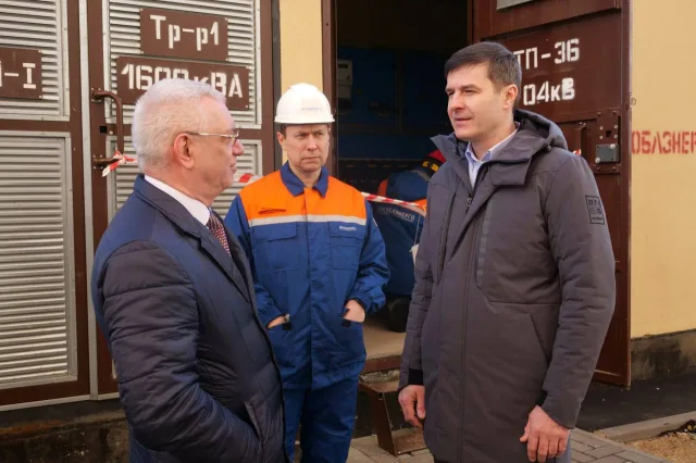Владимир Волков осмотрел работу трансформаторных подстанций Люберец