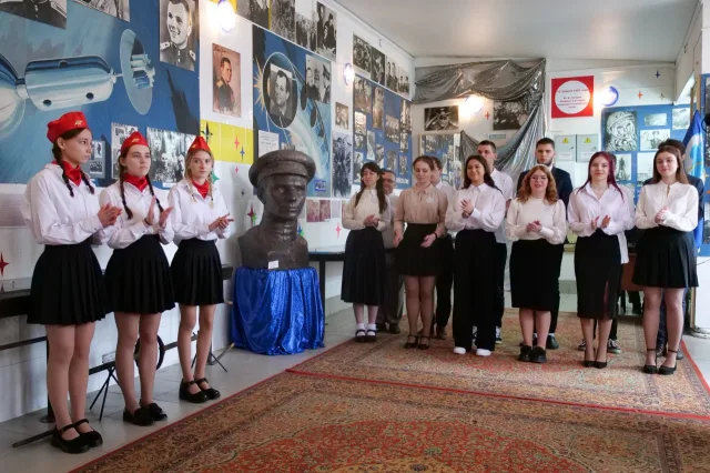 Владимир Волков поздравил учащихся Люберецкого техникума им. Ю.А. Гагарина