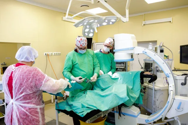 Урологи Люберец поставили на поток операции с применением высокотехнологичной медпомощи