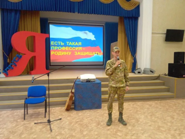 Студенты техникума Люберец встретились с выпускником, участником СВО