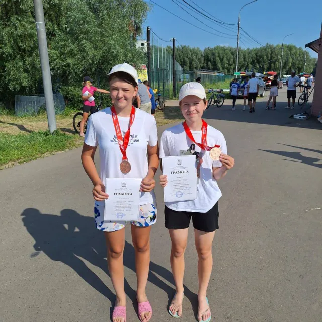 Юные спортсменки Люберец стали призерами областного первенства по гребле на байдарках