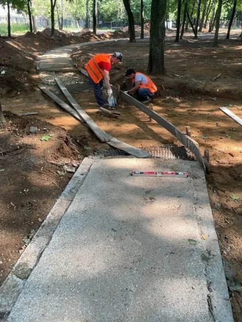 В «Наташинском парке» Люберец продолжаются работы по реконструкции