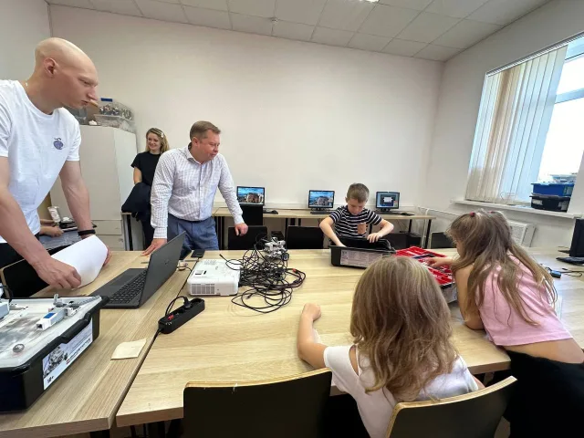 Новая смена робототехнического лагеря стартовала в «Техношколе» Люберец