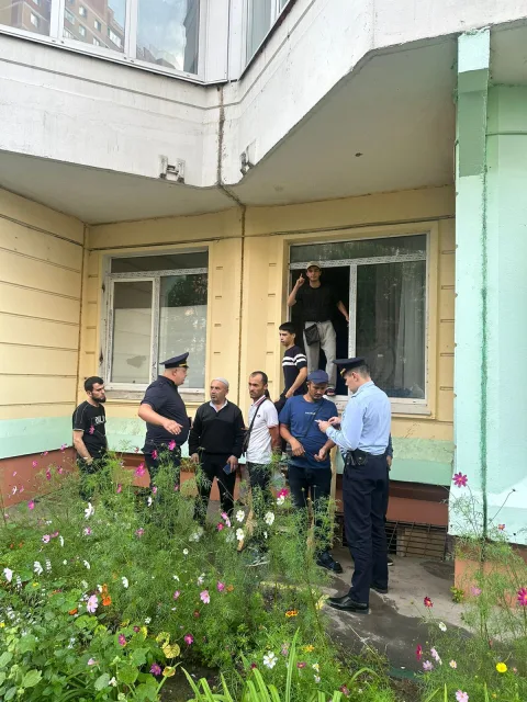 Восемь иностранных граждан доставили в полицию для проверки по итогам рейда в городском округе Люберцы