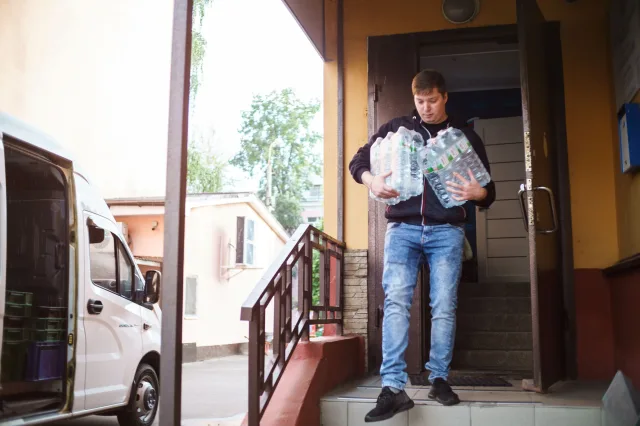 Очередную партию гуманитарной помощи отправили люберецкие волонтёры в Курск