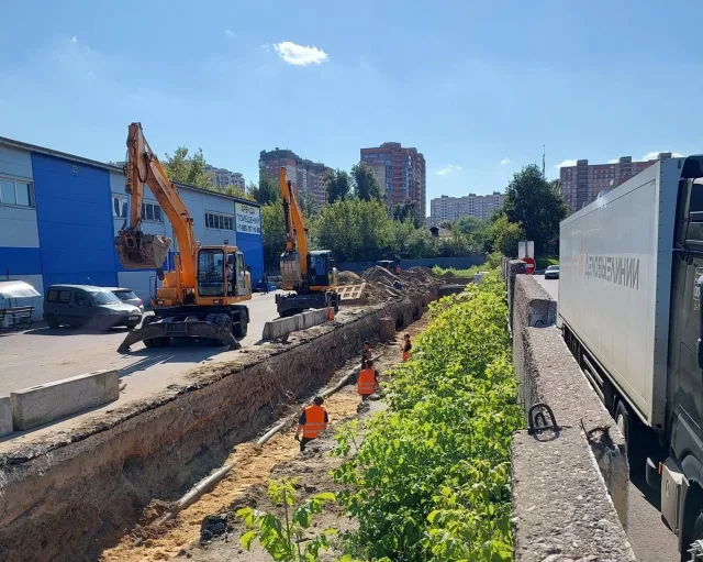 Теплотрассу протяженностью 850 м в двухтрубном исчислении меняют в поселке Октябрьский