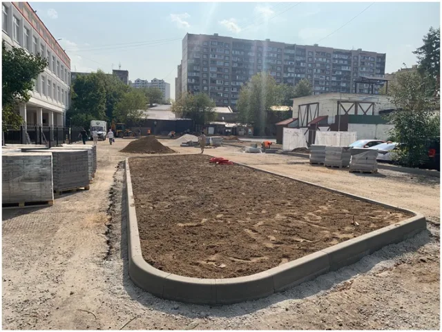 В поселке Люберец продолжается благоустройство сквера в космическом стиле