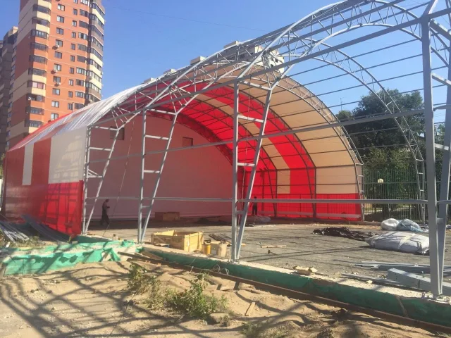 В Люберцах продолжается строительство универсального физкультурно-спортивного комплекса