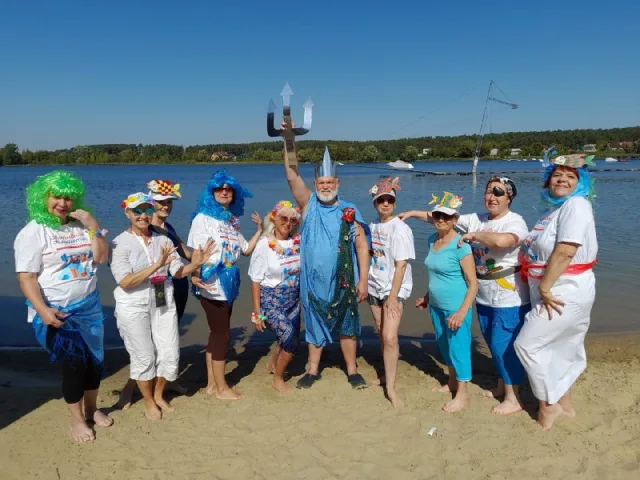 Для участников «Активного долголетия» Люберец организовали День Нептуна на сапах