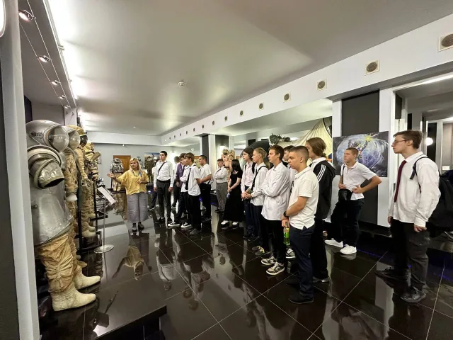 Для студентов Гагаринского техникума Люберец организовали экскурсию на НПП «Звезда»