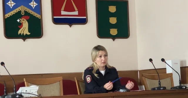 Полицейские Люберец ответили на вопросы журналистов по теме поступления на службу