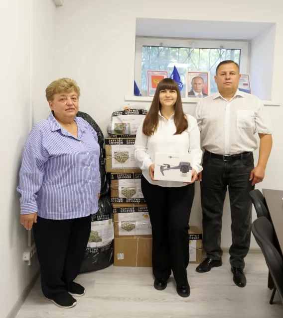 Депутат Люберец передал гумпомощь супруге бойца СВО