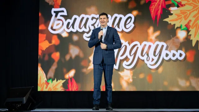 Владимир Волков поздравил жителей старшего поколения Люберец с Днем пожилых людей