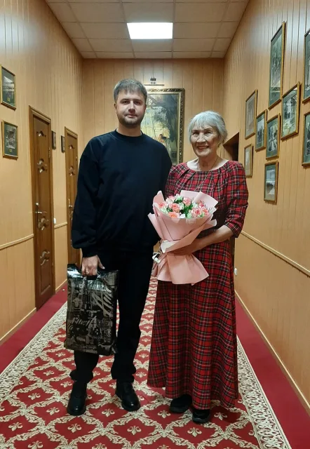 Депутат Люберец поздравил с 80-летием члена Совета ветеранов Светлану Борисову