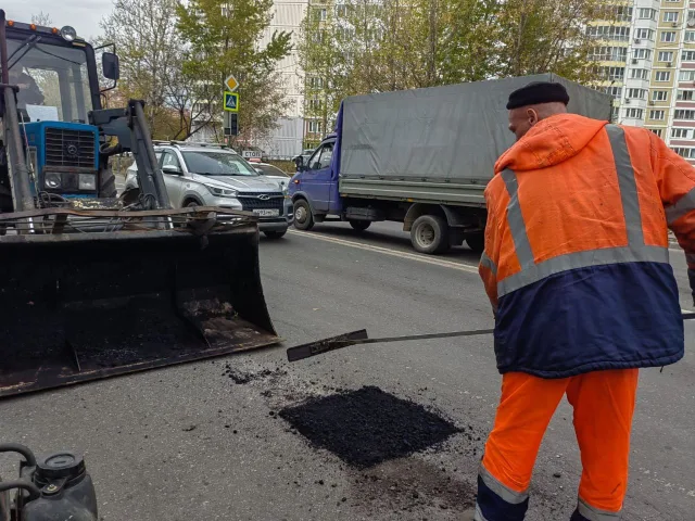 Более 34 тысяч ям заделали на муниципальных дорогах в Люберцах за три года