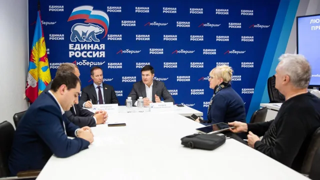 Единороссы Люберец запустили традиционную декаду приёмов жителей