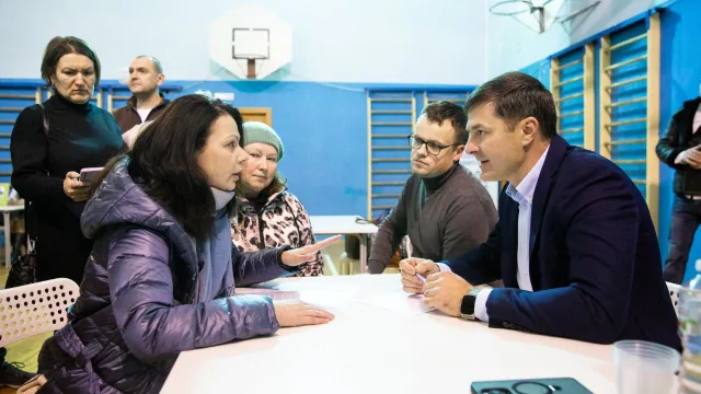 Владимир Волков ответил на вопросы жителей Люберец на встрече в формате выездной администрации