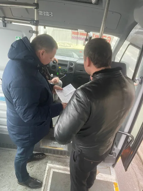 Работу трех маршрутов общественного транспорта проверили в поселке Люберец