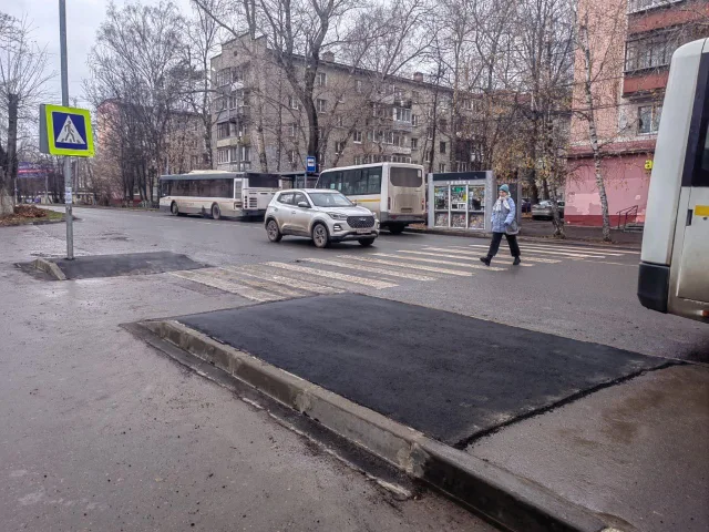 Островки безопасности оборудовали на оживленных участках дорог в Люберцах