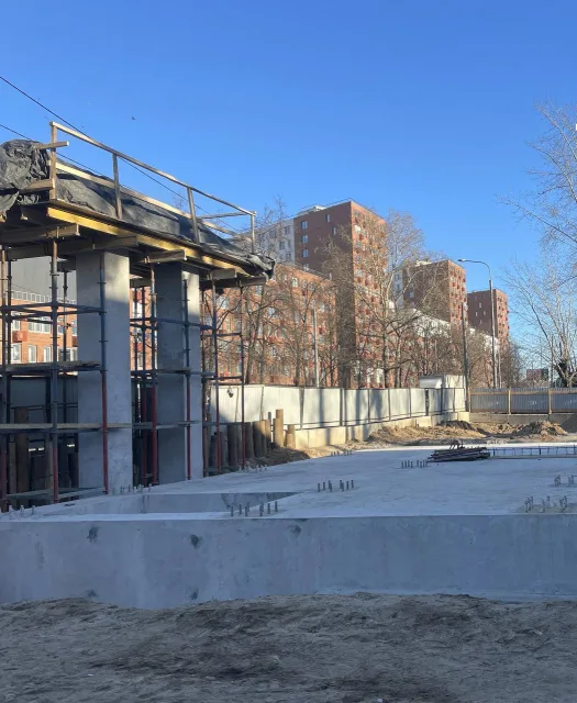 Устройство фундамента завершено на строящемся пешеходном переходе в поселке Люберец