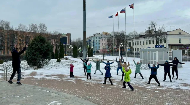 «Зарядка Героя», приуроченная ко Дню защитника Отечества, ежедневно проводится для жителей Люберец