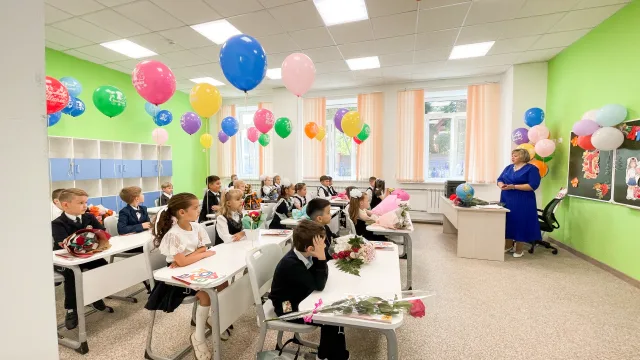 Жителям Люберец напомнили о старте записи детей в первый класс с 1 апреля