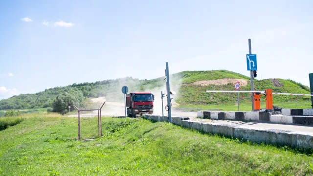 Изолирующую насыпь из грунта начнут создавать на ТКО «Торбеево» в Люберцах в мае