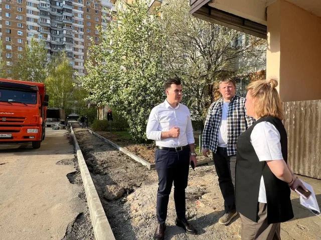 Комплексное благоустройство двора началось в поселке Люберец