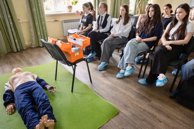 Школьников Люберец научили оказывать первую медицинскую помощь