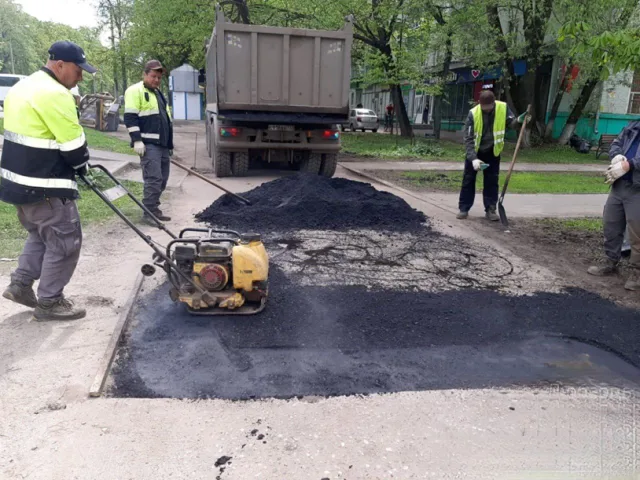 Почти 5000 ям устранили на дорогах в Люберцах с начала года