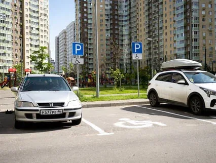 Парковки для ветеранов СВО обустраивают во дворах многоквартирных домов в Люберцах