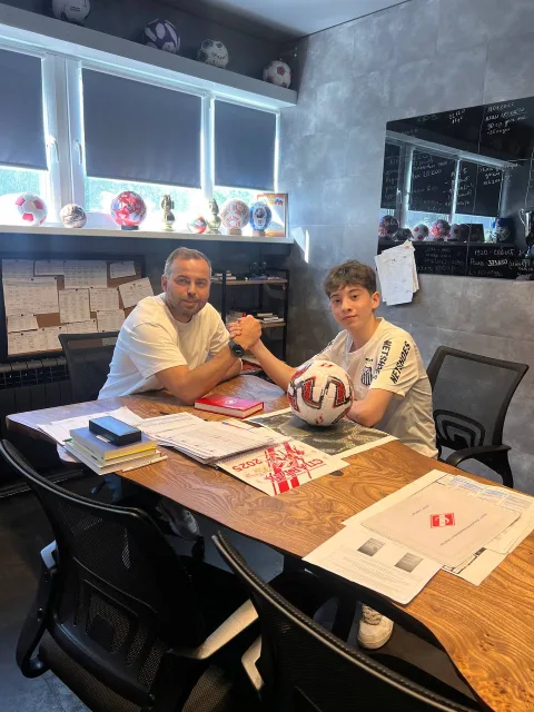 Люберецкий депутат оказывает регулярную помощь юноше, спасшему людей в «Крокус Сити Холле»