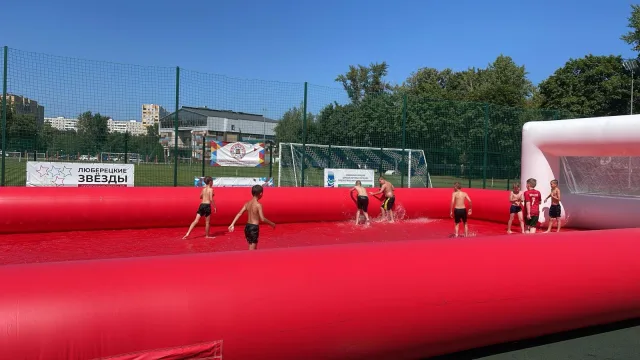 Фестиваль мокрого футбола пройдёт в Люберцах в День физкультурника