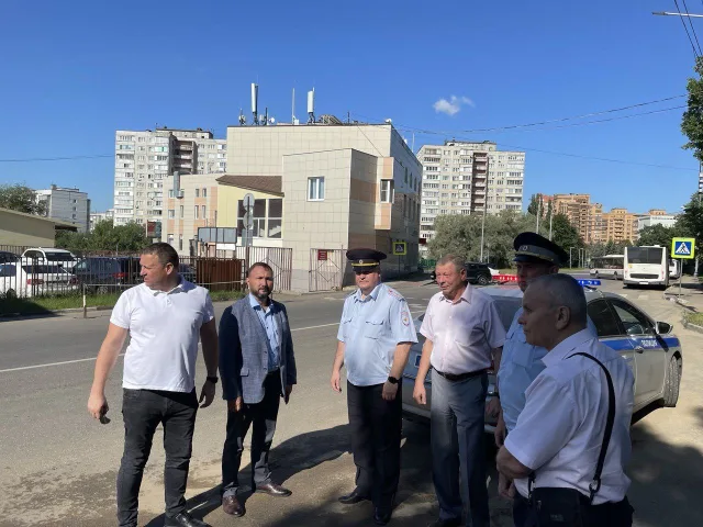 Знаки, запрещающие остановку грузовиков, планируют установить в Дзержинском городского округа Люберцы